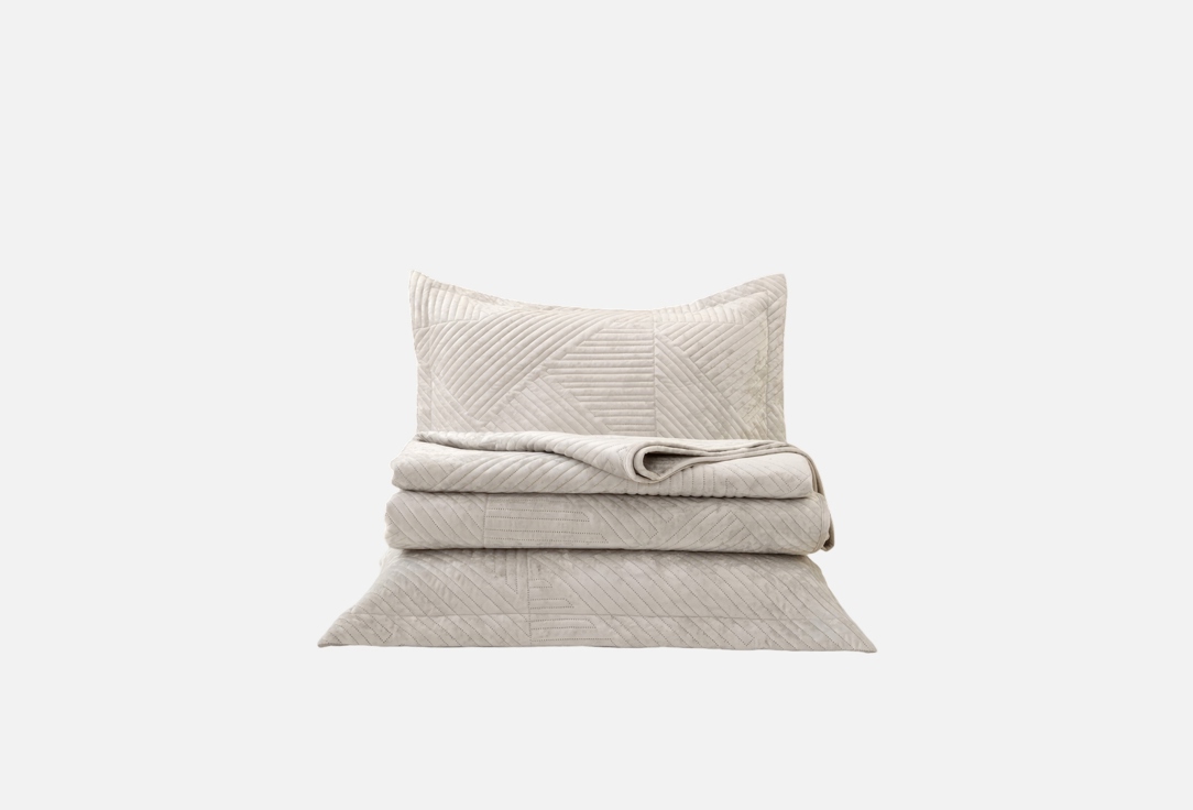 Покрывало с двумя наволочками для кровати THE ELEVENTH KINGDOM, Серый, Shelford, 240x260, светло-серое 3 шт
Покрывало с двумя наволочками для кровати THE ELEVENTH KINGDOM, Серый, Shelford, 240x260, светло-серое 3 шт