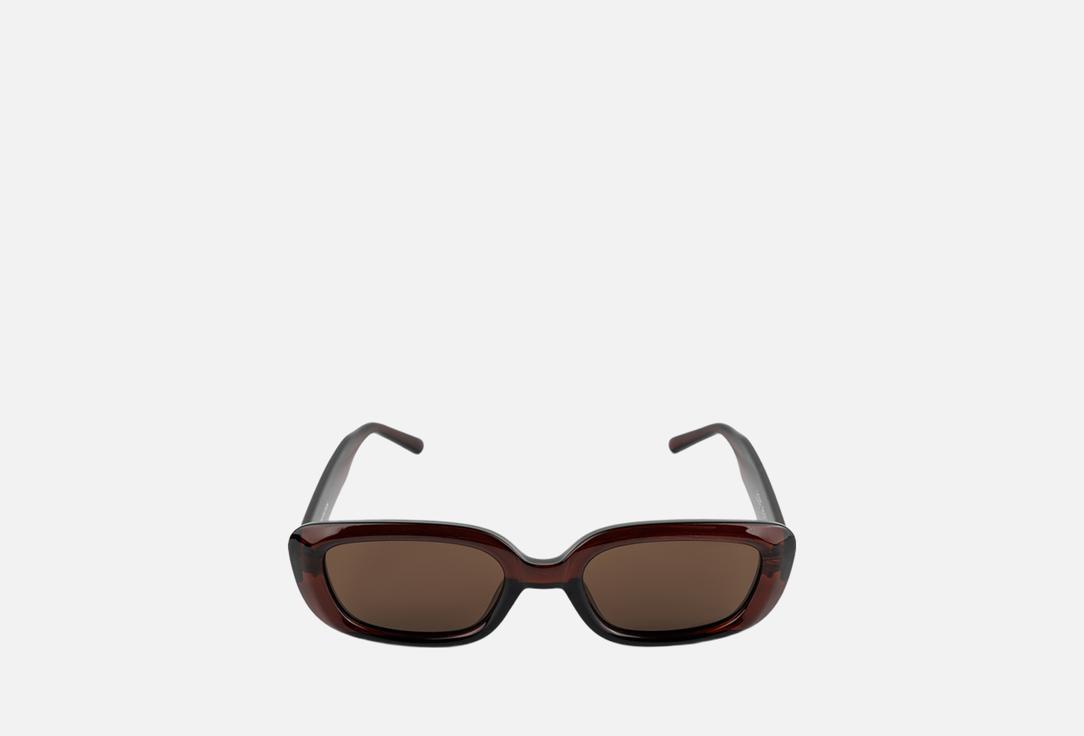 Солнцезащитные очки LOVE REPUBLIC, Прямоугольные 1 шт
Солнцезащитные очки LOVE REPUBLIC, Прямоугольные 1 шт