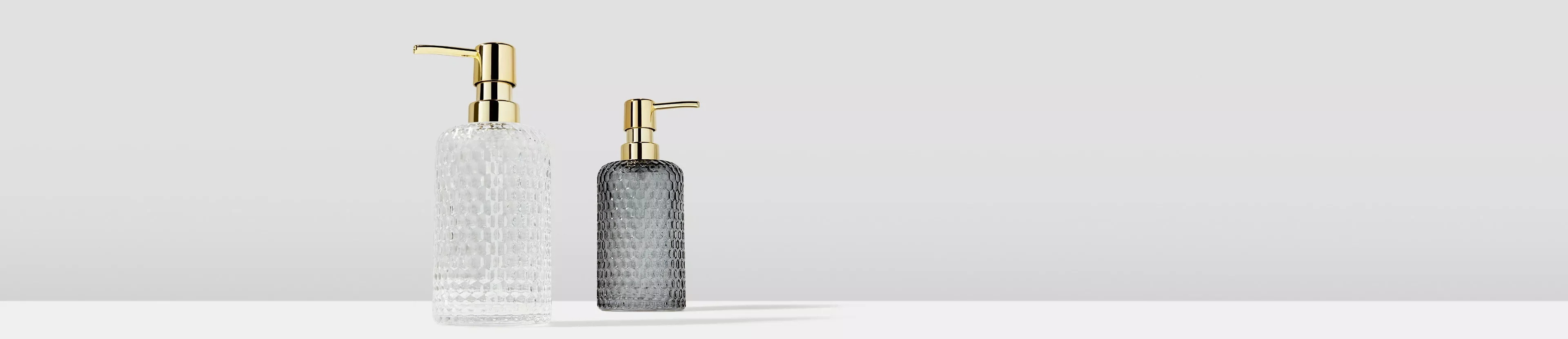 Дозаторы и диспенсеры для жидкого мыла — купить в Москве