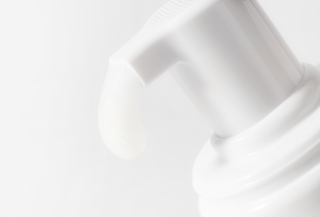 Пенка для умывания для чувствительной кожи Clinique Extra Gentle Cleansing Foam 
