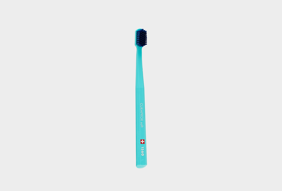 зубная щетка, бирюзовая CURAPROX Soft d 0,15мм 1 шт curaprox щетка cs 1560 зубная soft d 0 15 мм 1 шт