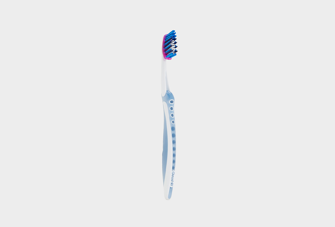 зубная щетка отбеливание (в ассортименте) ORAL-B 3D White Luxe Pro-Expert Whitening 1 шт oral b зубная щётка oral b 3d white whitening средней жёсткости
