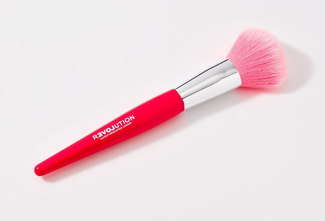 Большая кисть для пудры  RELOVE REVOLUTION Face Large Powder Brush 