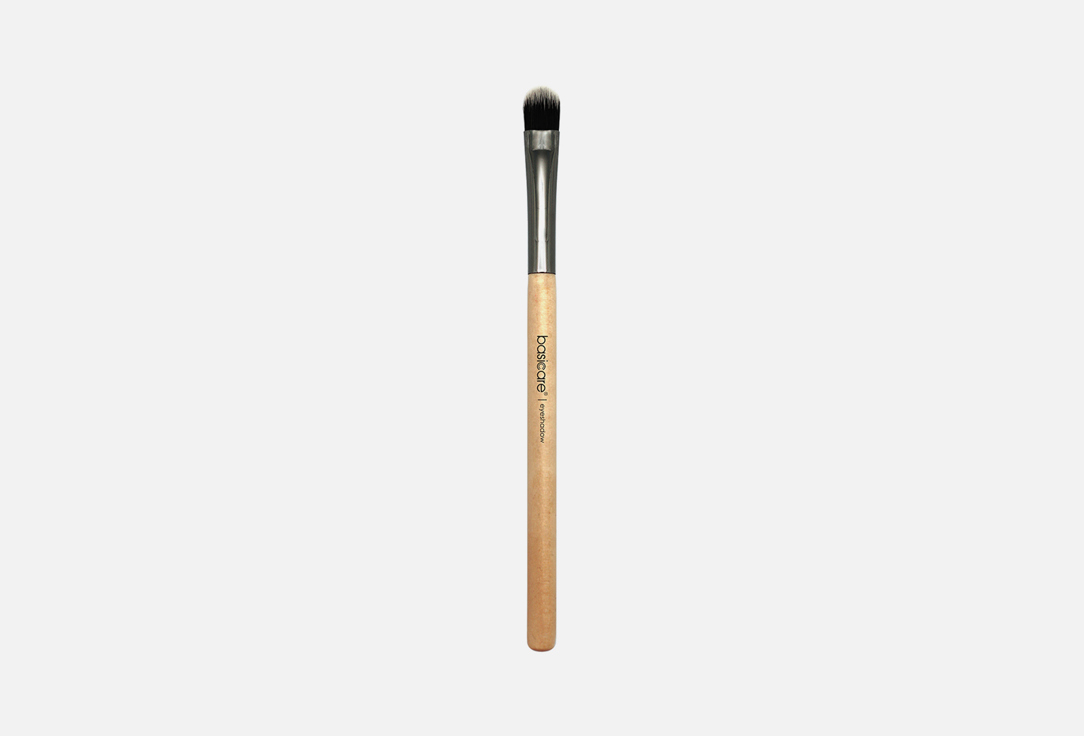 Изображение товара Кисть для теней BASICARE Eyeshadow brush medium