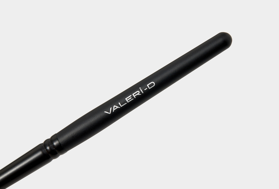 Кисть для теней  Valeri-D Eyeshadow Brush 9М-813D0 