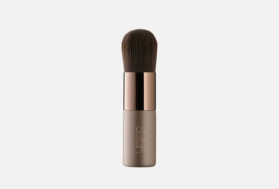 Изображение товара Кисть кабуки для тональной основы DELILAH Foundation kabuki brush