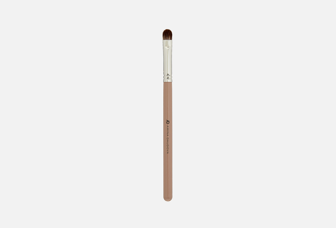 

Кисть для нанесения теней и рассыпчатых пигментов AMINA DAUDOVA BRUSHES, AD9 Brush for applying shadows and loose pigments 1 шт