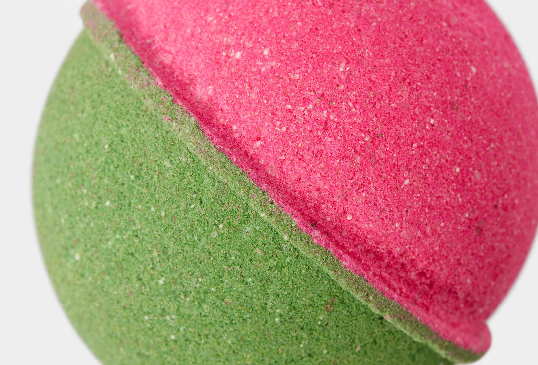 Большая бомбочка для ванны Natural Beauty Boutique Juicy Watermelon 