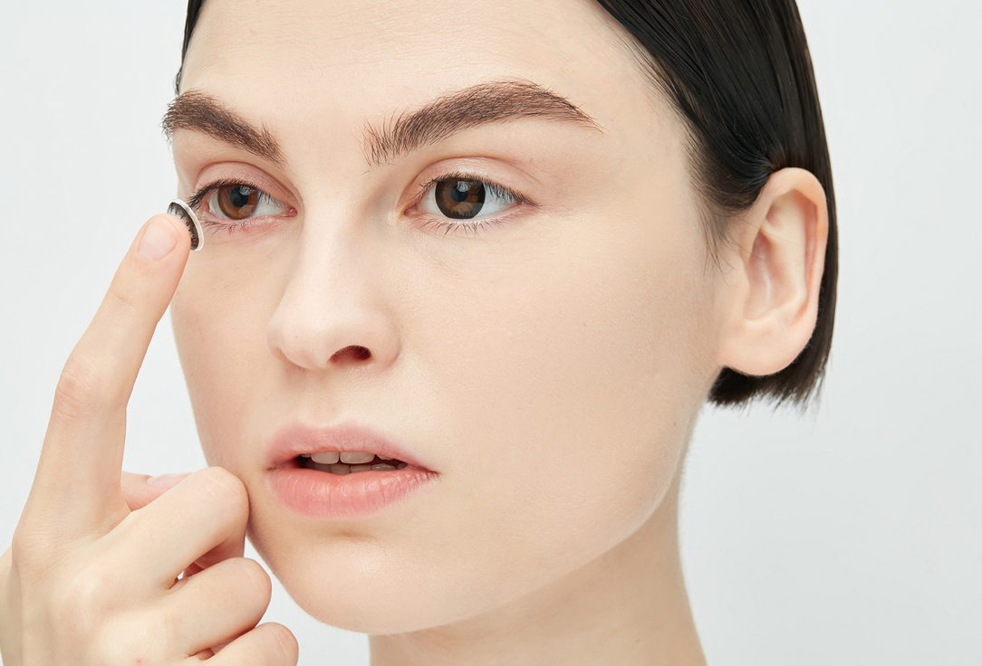 Изображение товара Цветные контактные линзы квартальные Adria Glamorous BLACK, BC 8,6, DIA 14,5, 2 шт.