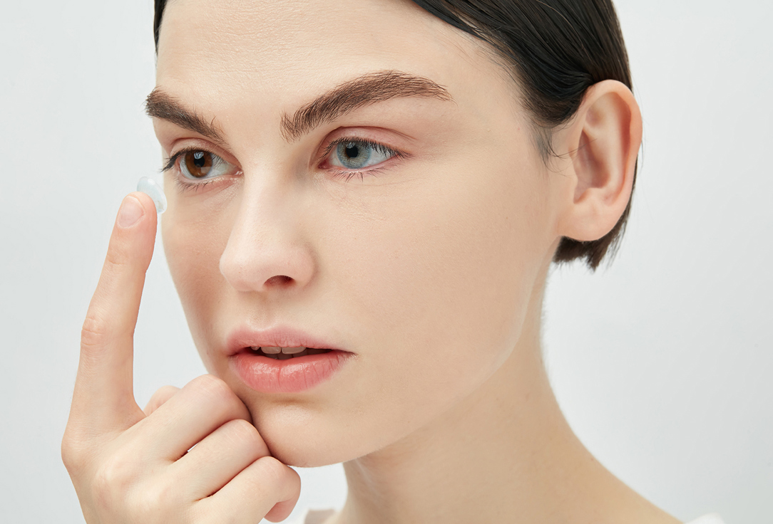 Изображение товара Цветные контактные линзы Adria Effect TOPAZ для эффектных образов, гидрогель, асферические, 14,5 мм