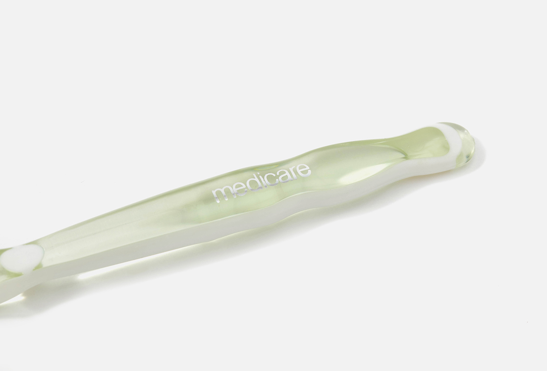 Зубная щетка Medicare с наночастицами серебра 