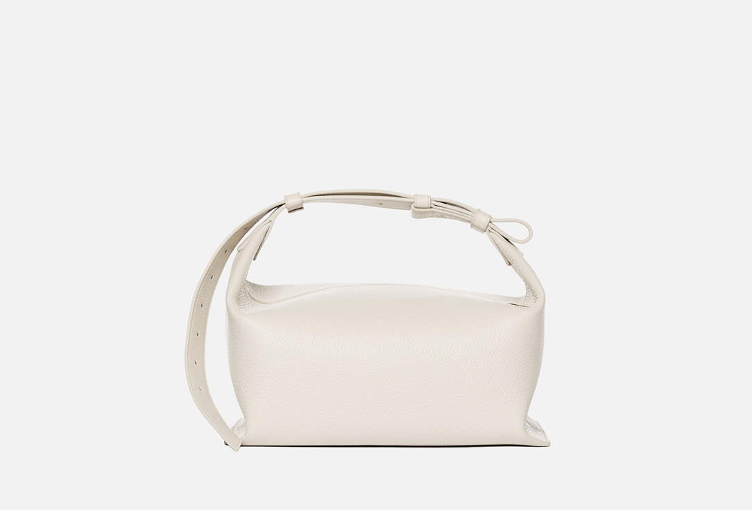 BOBBI medium vanilla 21620₽