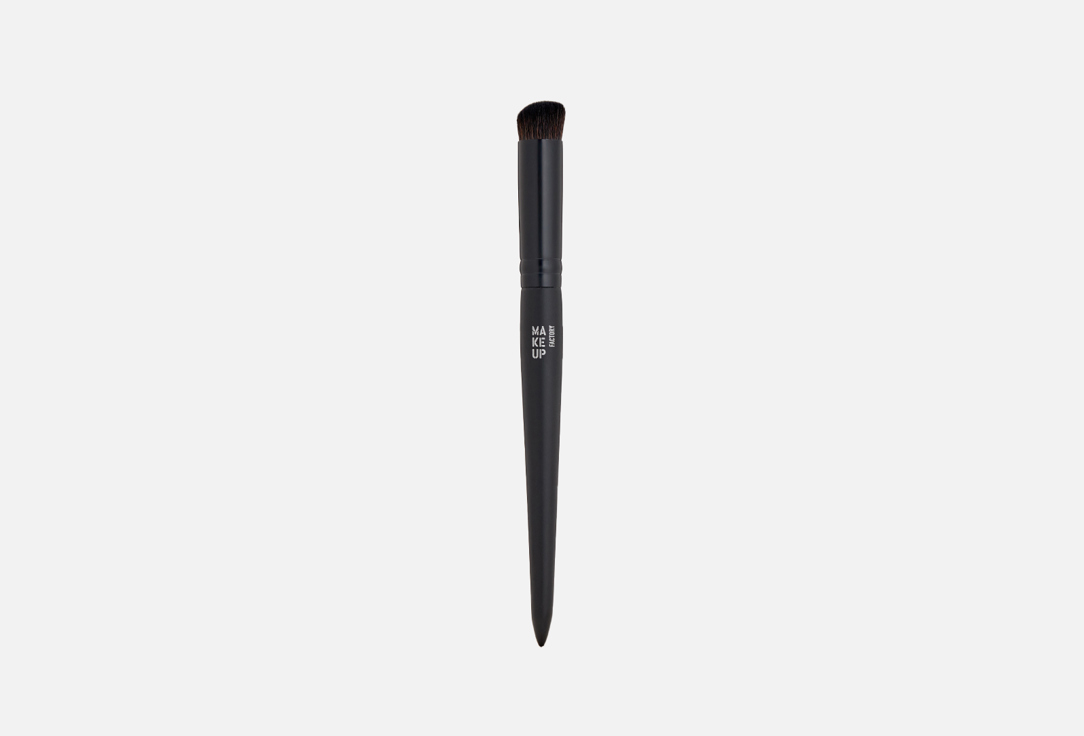 Кисть для консилера MAKE UP FACTORY СONCEALER BRUSH  1 шт