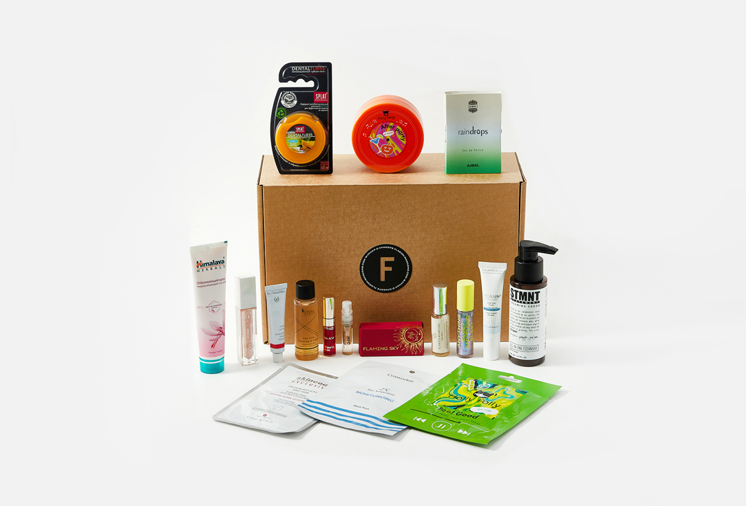 

Бьюти-бокс FLACON MAGAZINE, RED CARPET BOX 17 шт