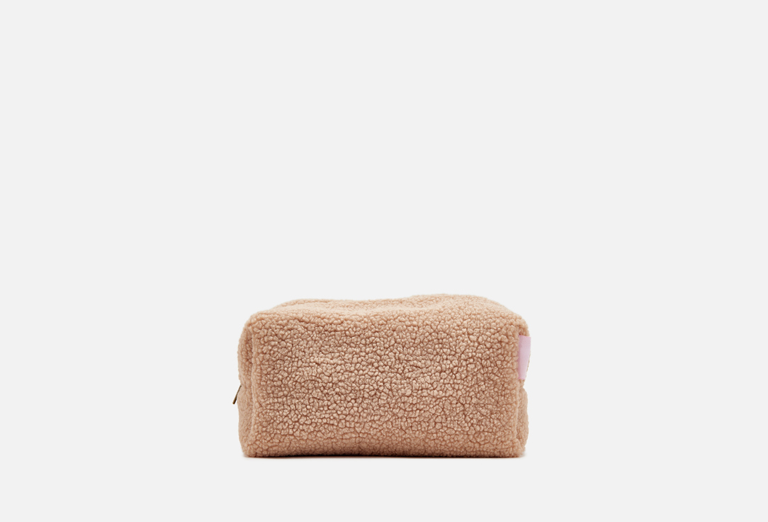 Изображение товара Косметичка Adele for you тедди бежевая - стильный и вместительный аксессуар