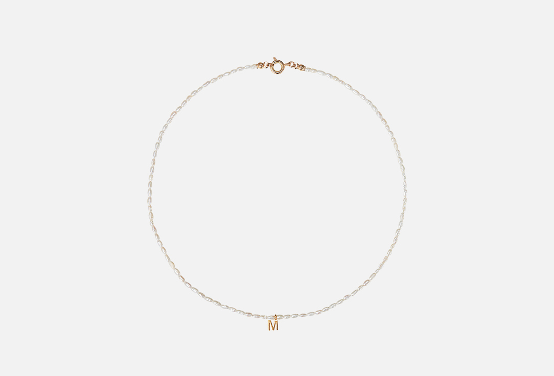 Жемчужное ожерелье RINGSTONE With a gilded letter M 1 шт ожерелье ringstone крупное withe desert позолоченное