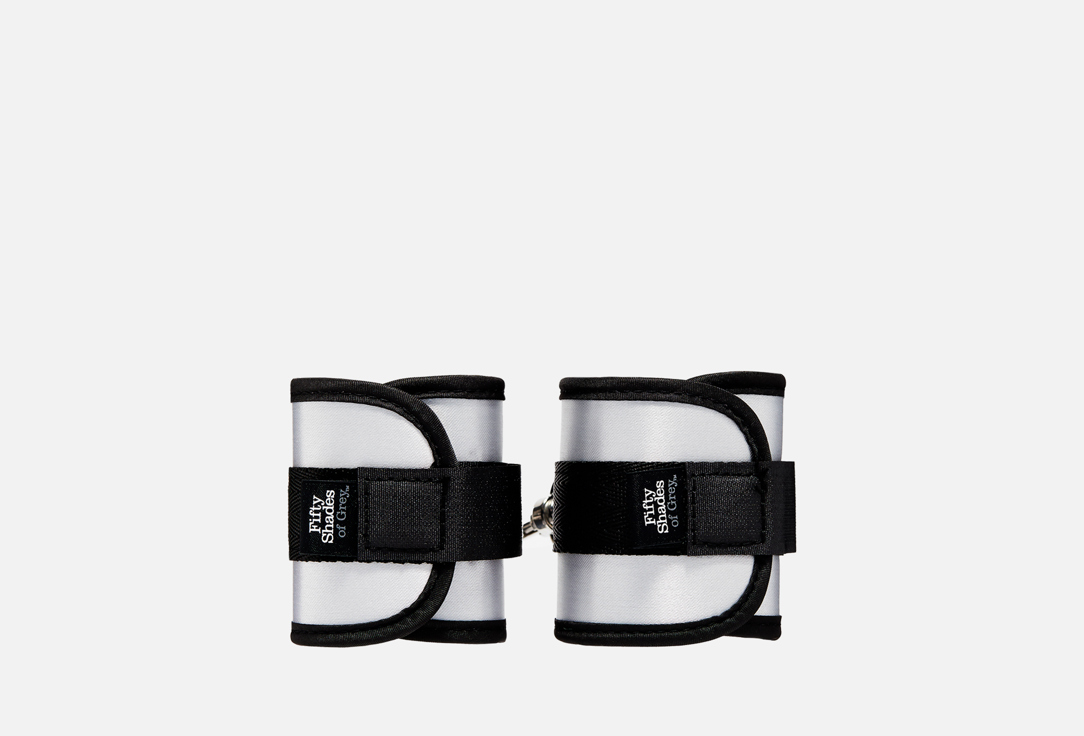 Изображение товара Наручники 50 Shades of Grey Totally His с атласной отделкой и быстрозъемными зажимами