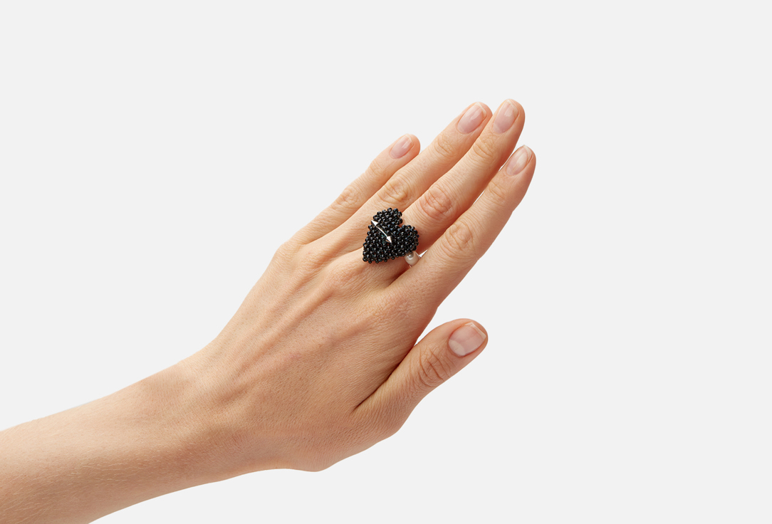Кольцо Detali na Sheyu Ring black heart with piercing 