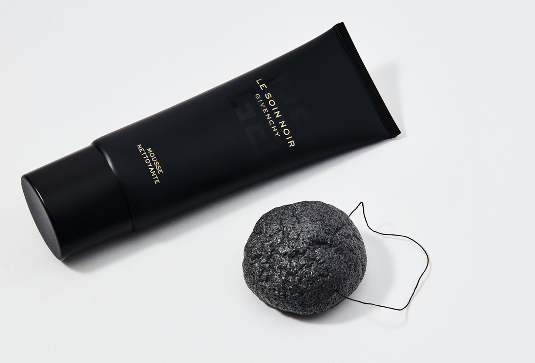 Очищающая пенка для умывания Givenchy  LE SOIN NOIR 