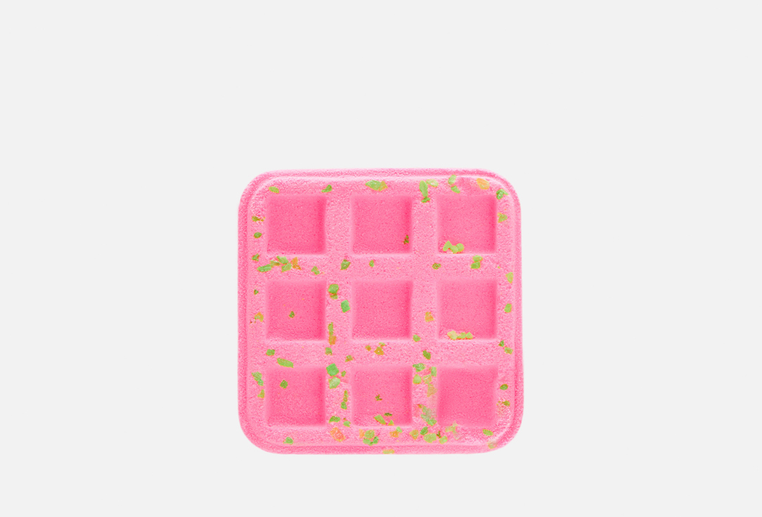 Изображение товара Бомбочка-миниплитка для ванны с татуировкой MiPASSION Клубника со сливками