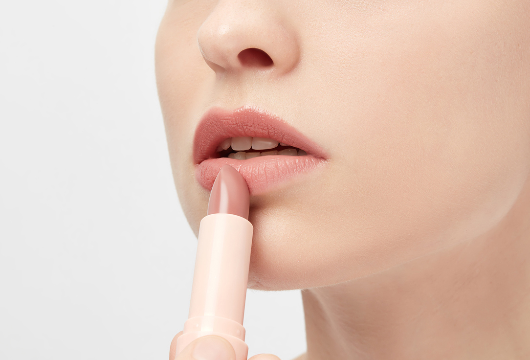 Помада в стике  Beauty Bomb Lipsy Lipstick 01, Gimme Nude