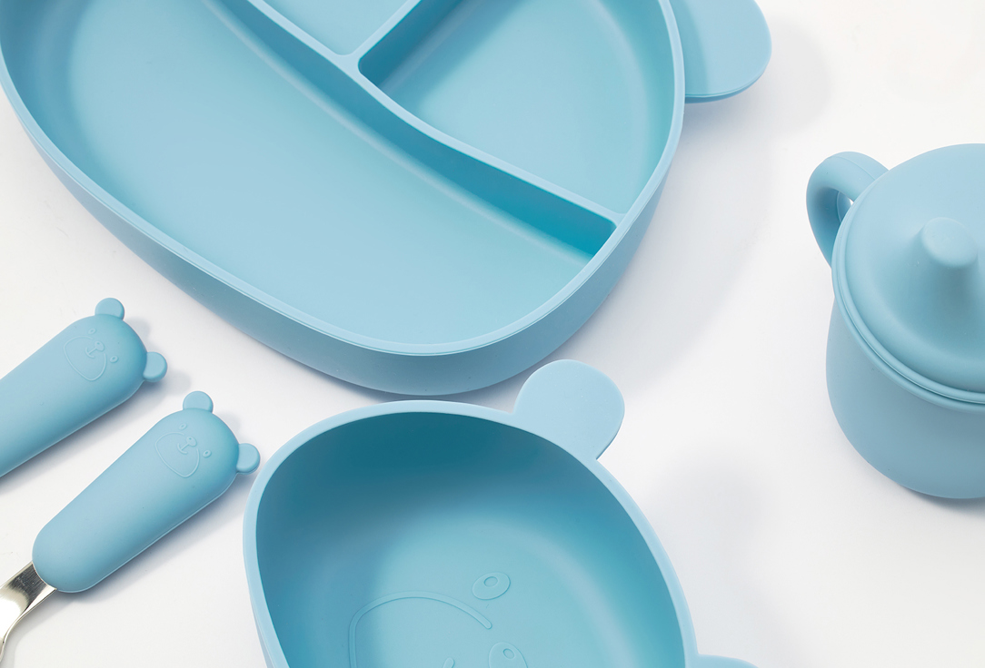 Набор посуды для кормления Play Kid Мишка голубой