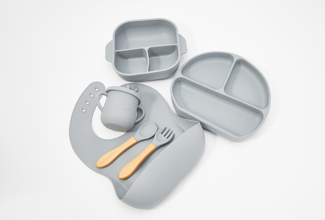Набор посуды для кормления Play Kid 13 предметов серый