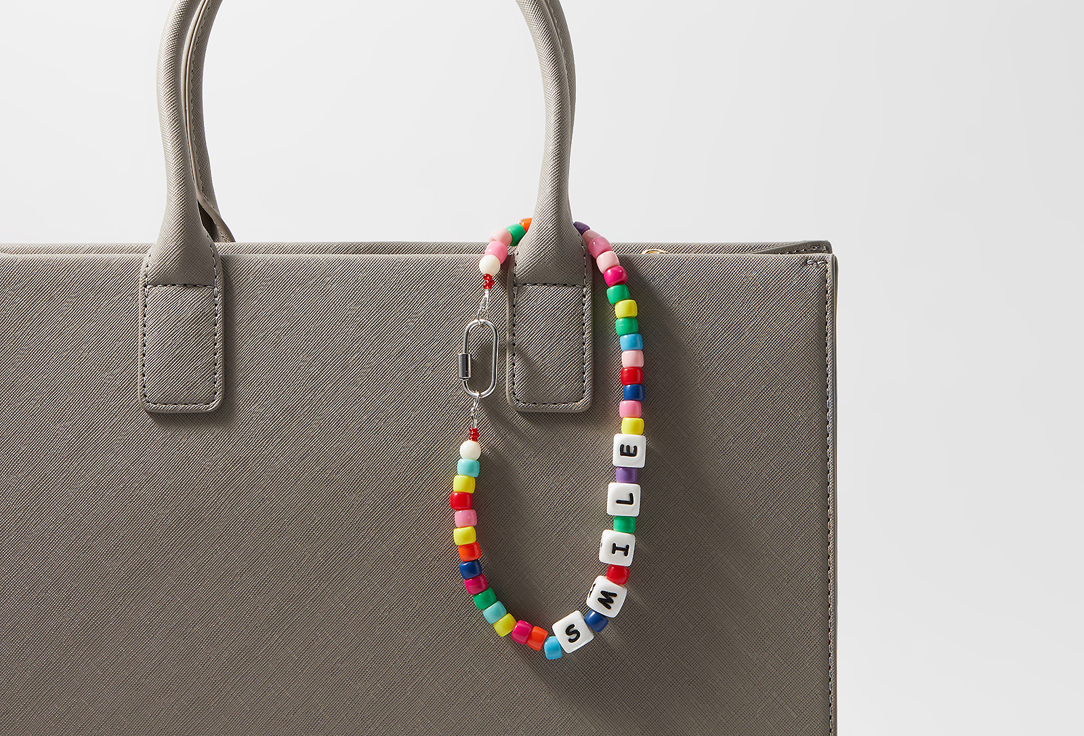 Изображение товара Подвеска на сумку Maniovich.AM Smile стильный аксессуар модный подарок