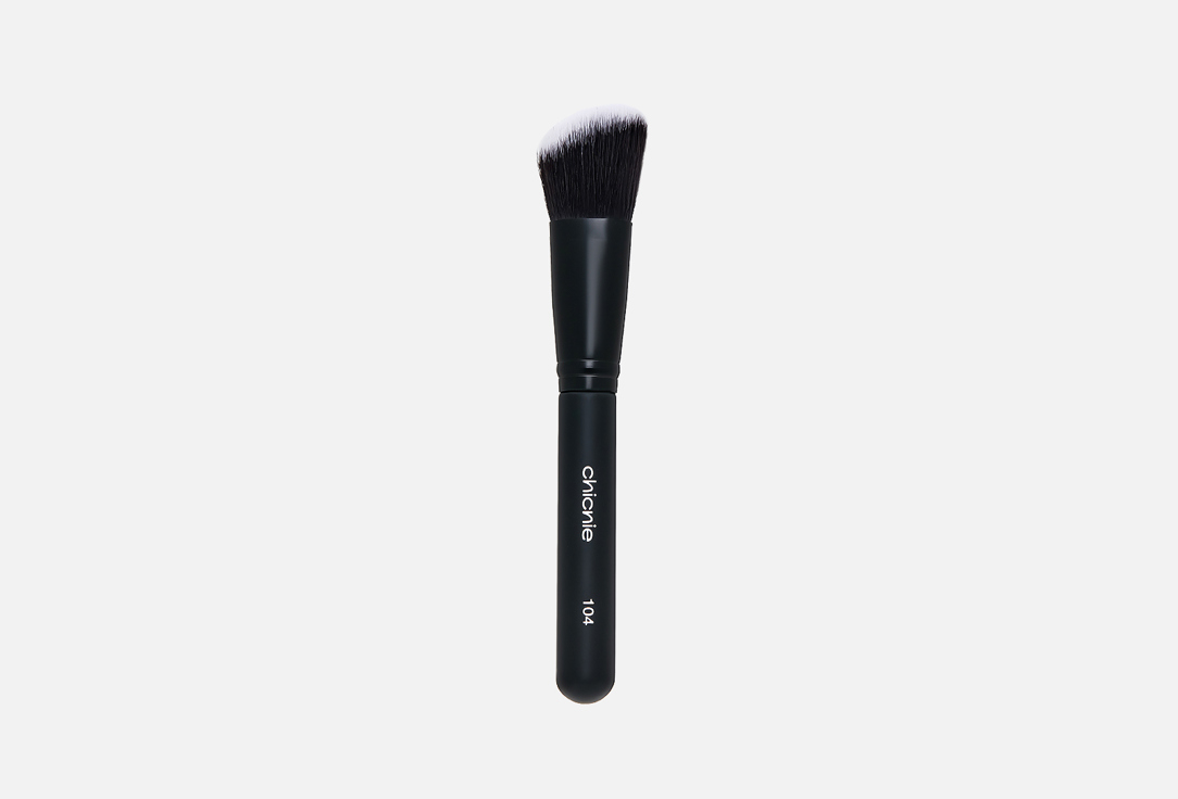 Изображение товара Скошенная кисть для макияжа лица Chicnie Angled blending brush 104