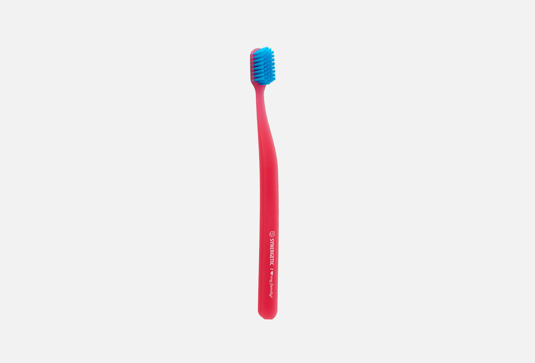 Зубная щетка средней жесткости SYNERGETIC Розовая 1 шт детская зубная щетка synergetic мягкая голубая 1 шт