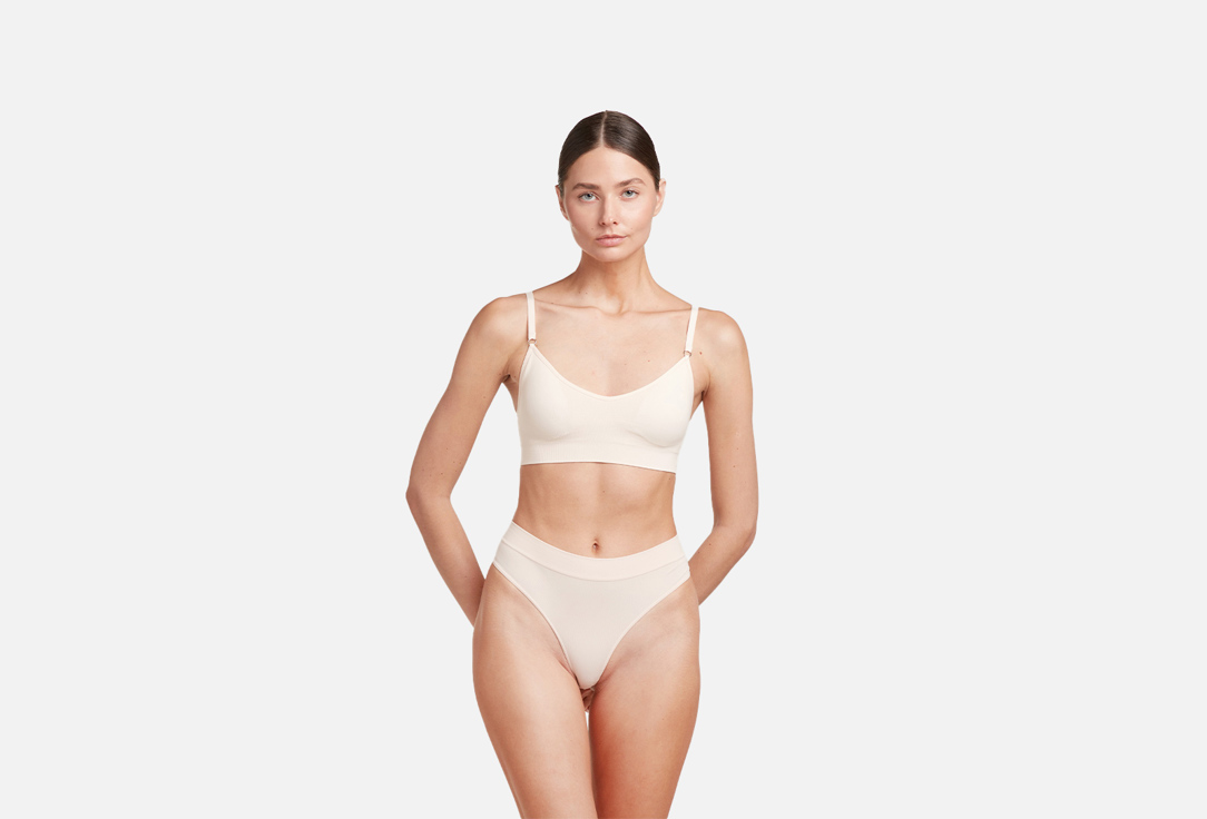 Изображение товара топ на тонких бретелях MY BR364 WITH CUP powder