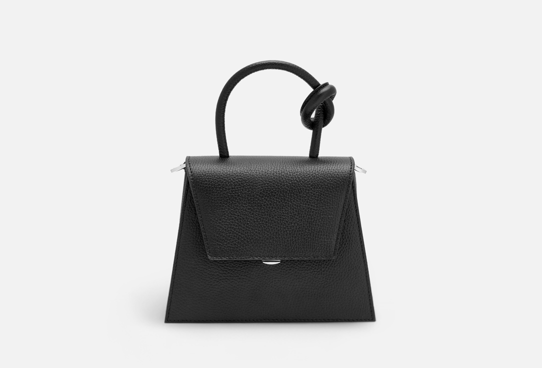 686 черная 17214₽