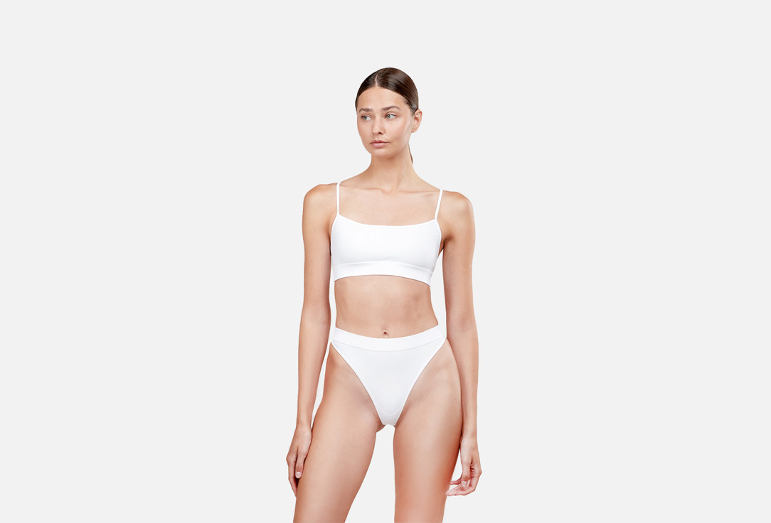 Изображение товара Бесшовные женские стринги Oxbay из микрофибры, комфортные и незаметные