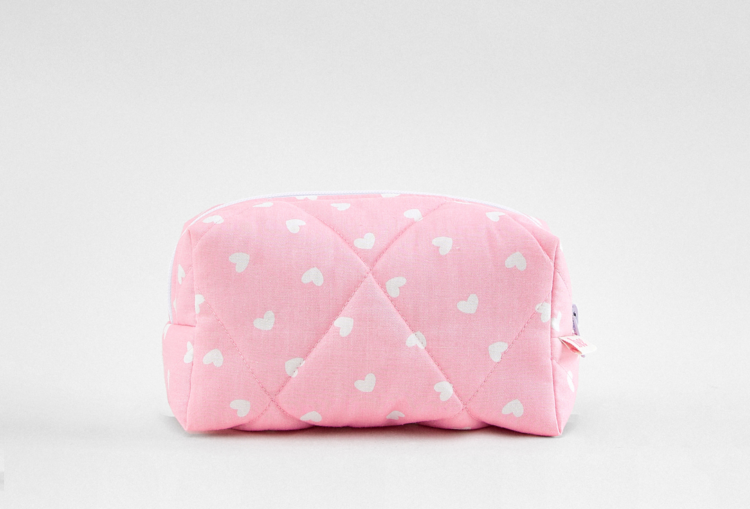 

Косметичка BEE FACTORY., Розовый, Medium pink hearts 1 шт