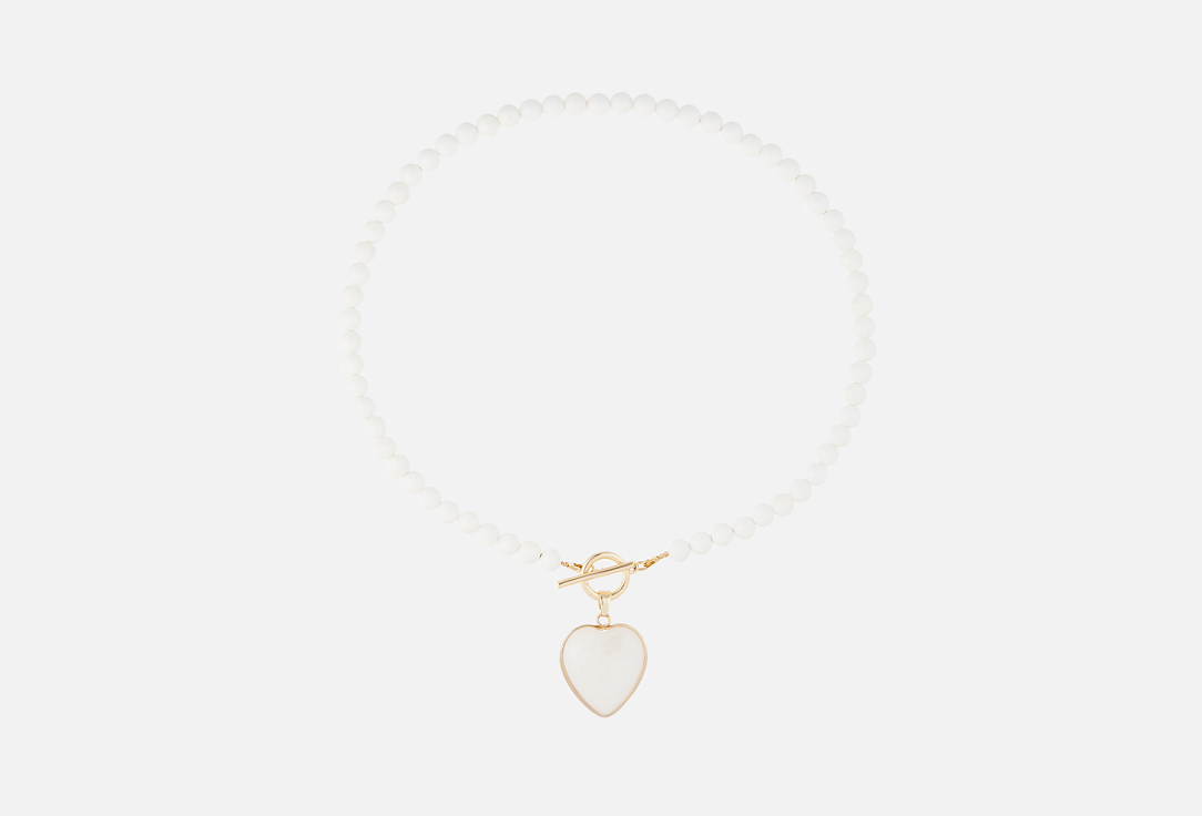 Изображение товара Колье из белого агата 19.stone Necklace made of white agate with a heart