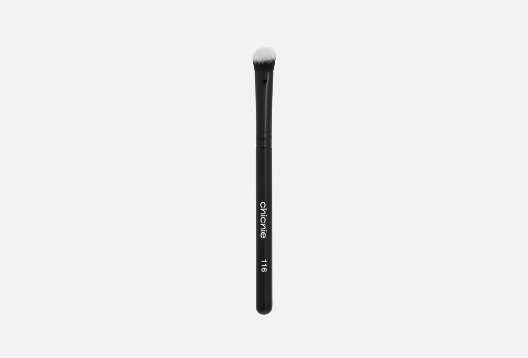 Изображение товара Кисть для консилера, контуринга, скульптора Chicnie Angled concealer brush 116