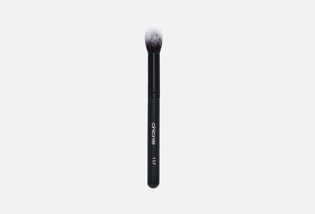 Изображение товара Кисть для хайлайтера и румян Chicnie Highlighter brush 117