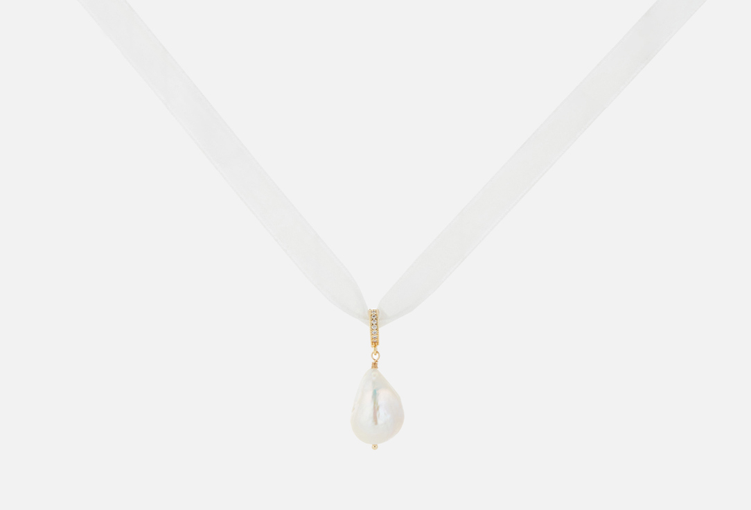 

Бархатный чокер VERUSCHKA, В белом цвете с барочной жемчужиной 1 шт