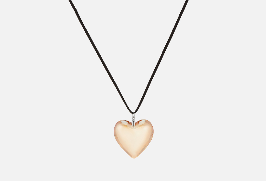 

Замшевый шнурок VERUSCHKA, С кулоном в виде сердца 1 шт