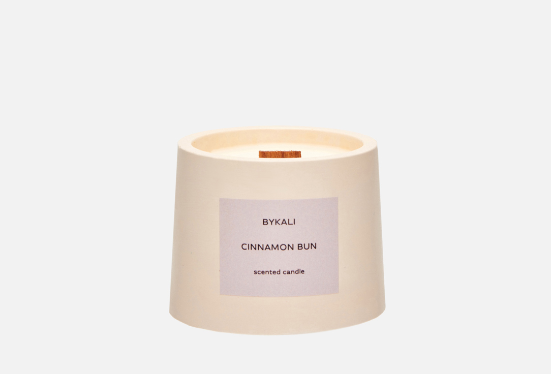 Изображение товара Ароматическая свеча BYKALI Булочка с корицей 120 мл экологическая натуральная ручная работа