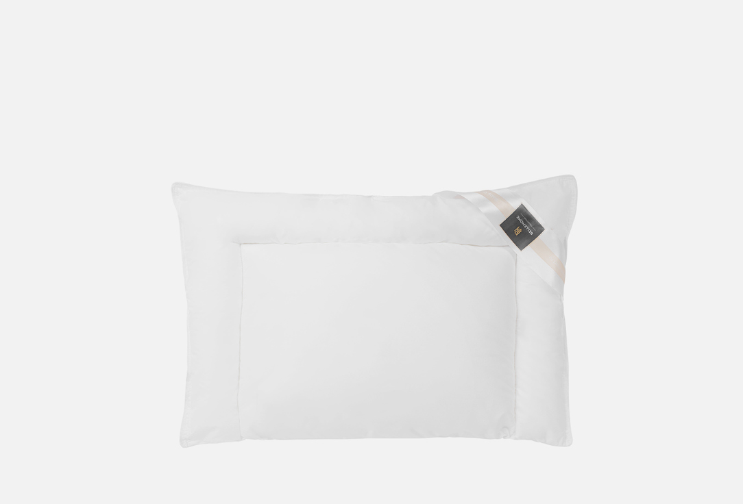 Изображение товара Детская гипоаллергенная подушка BELLEHOME 40x60 см с полиэфирным наполнителем