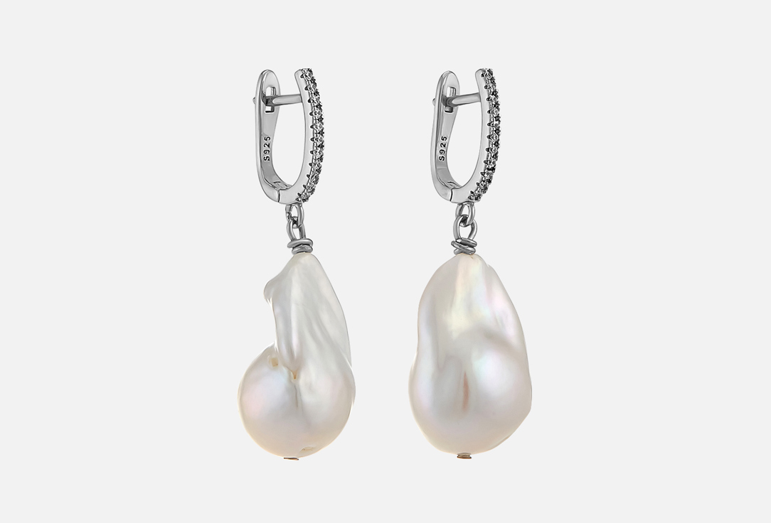 

Серьги UNEVIE DAMOUR, Clusters of baroque pearls 2 шт