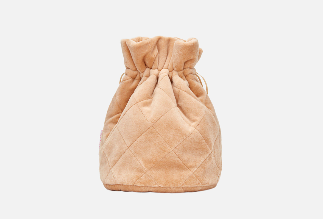 Изображение товара Косметичка-мешочек Adele for you бежевый плюш стильная вместительная