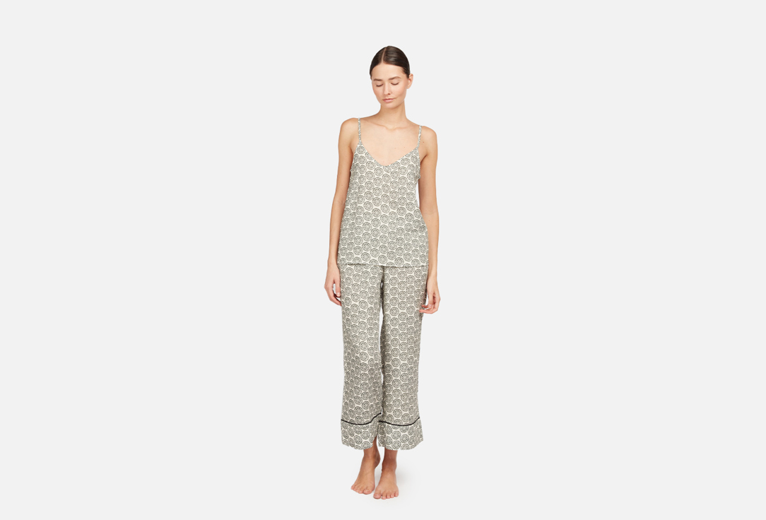 Изображение товара Комфортная белая пижама The.Nudest для отдыха и сна