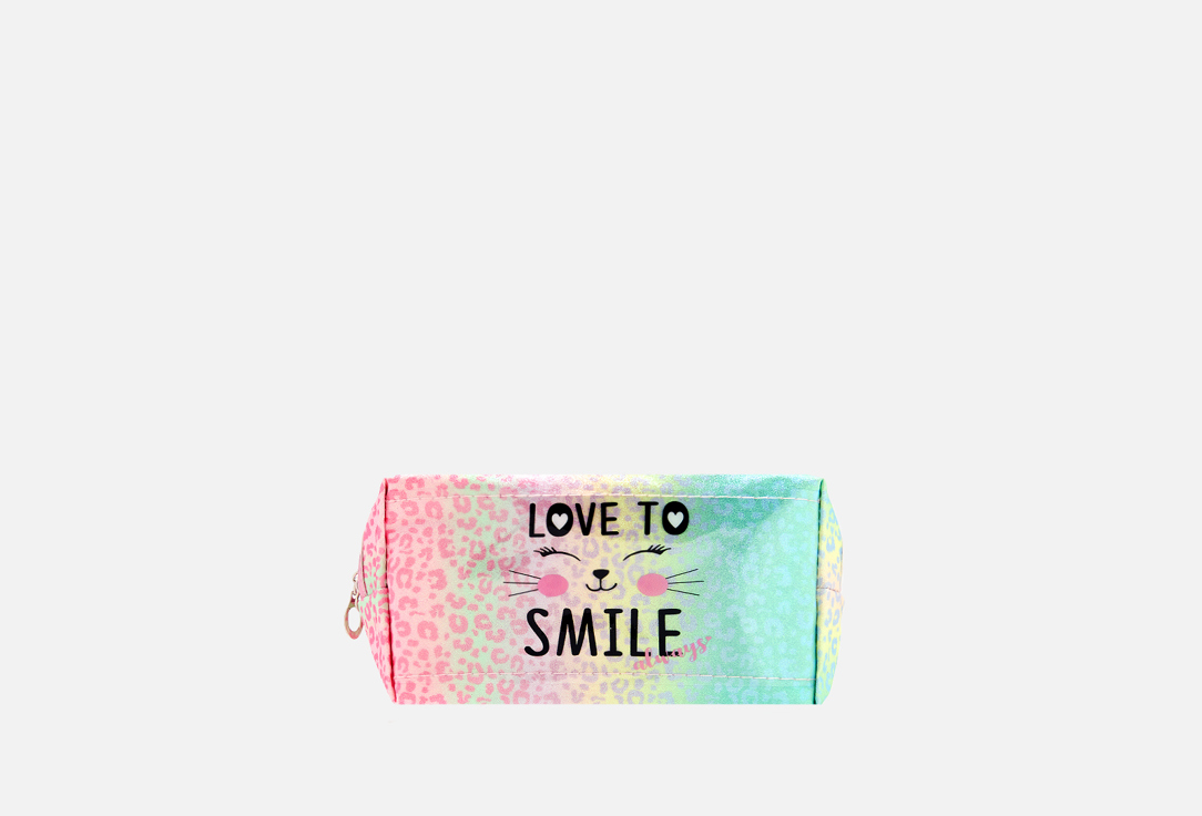 Изображение товара Косметичка Lukky Love to Smile глянцевая и плюшевая 18x10.5x5.8 см практичная стильная