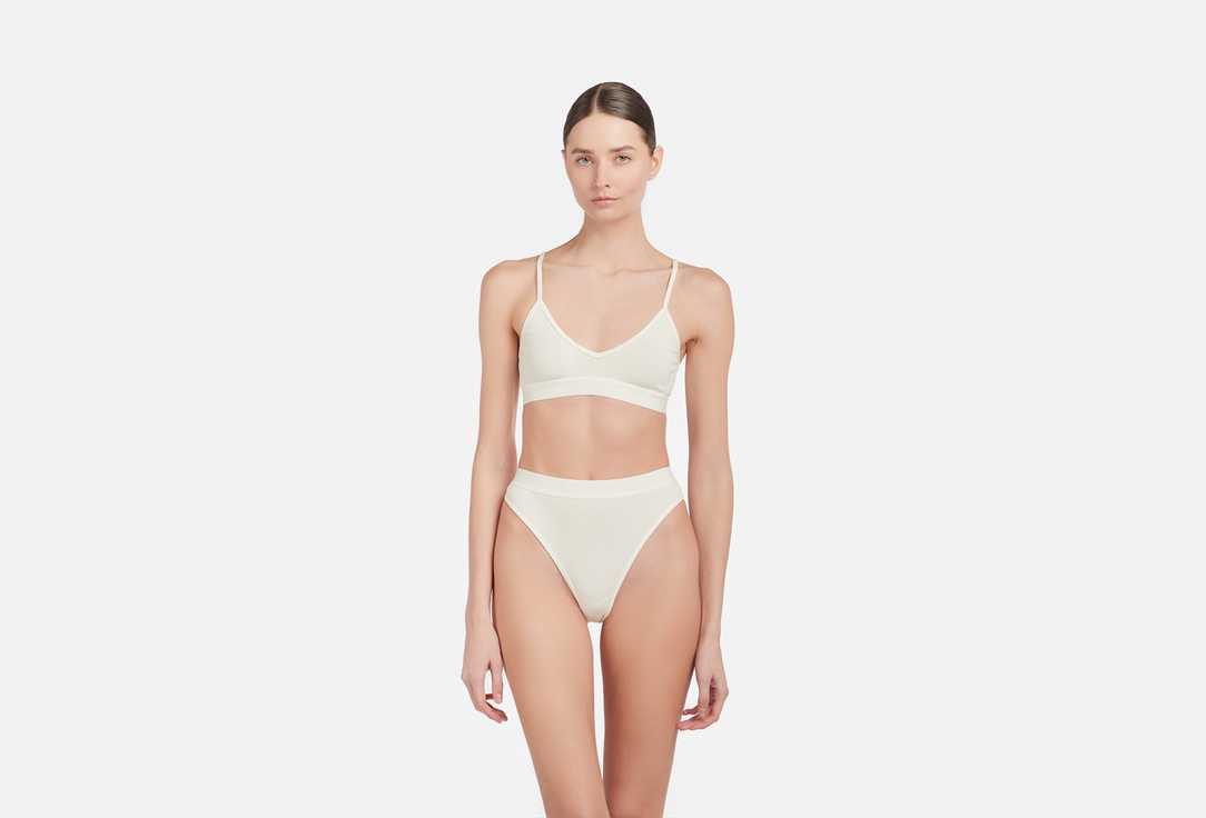 Изображение товара Топ на тонких бретелях из хлопка и модала в рубчик Belle YOU