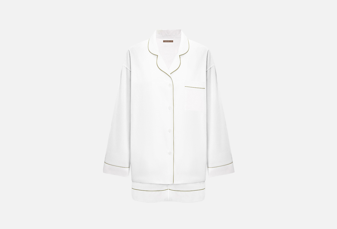 Изображение товара Пижама с шортами AnnMel белая с травяным кантом для женщин