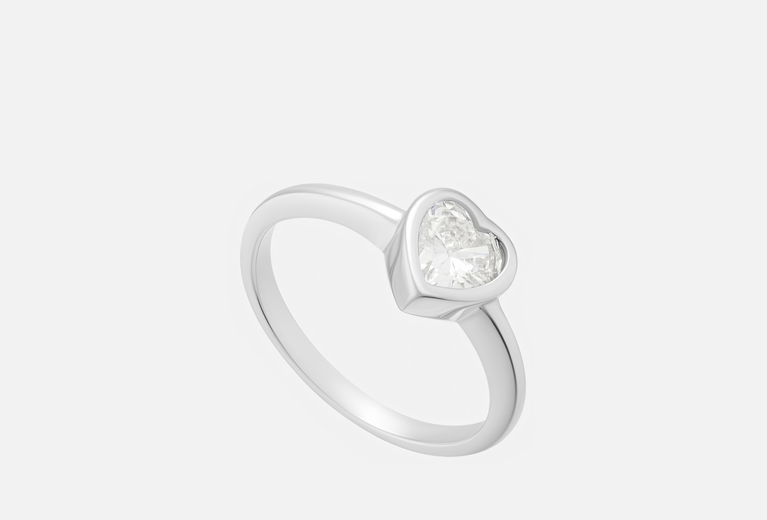 С фианитами в форме сердца