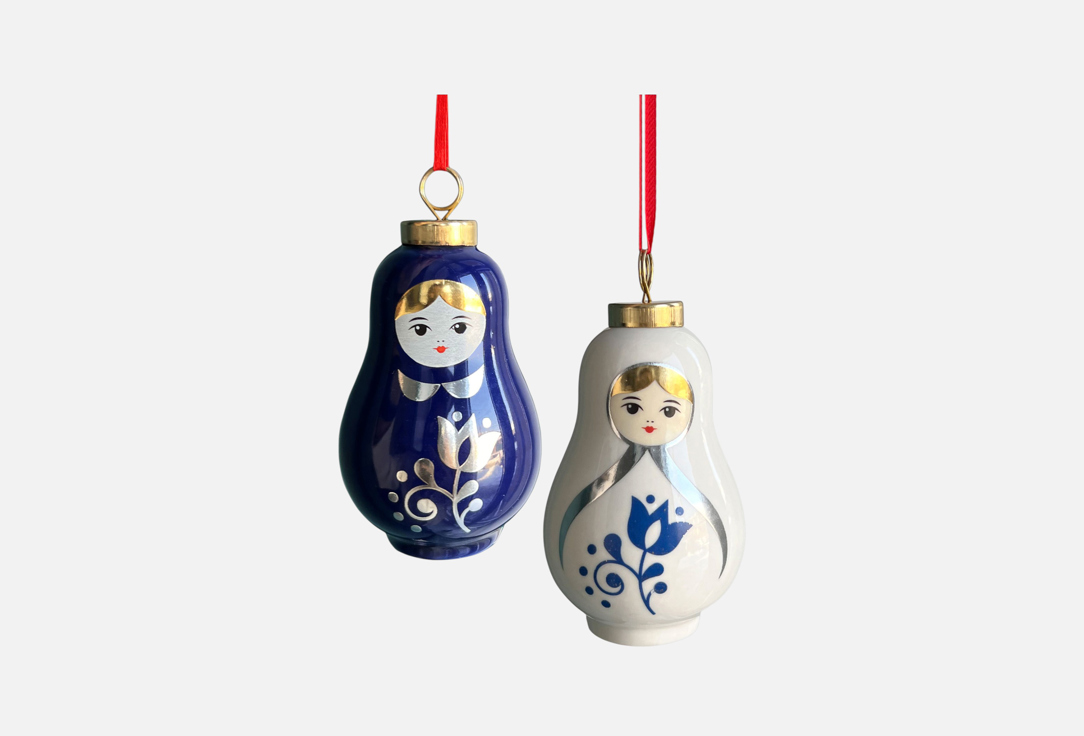 Изображение товара Набор новогодних подвесных украшений VALMA из фарфора 6x10,7x6 см 2 шт