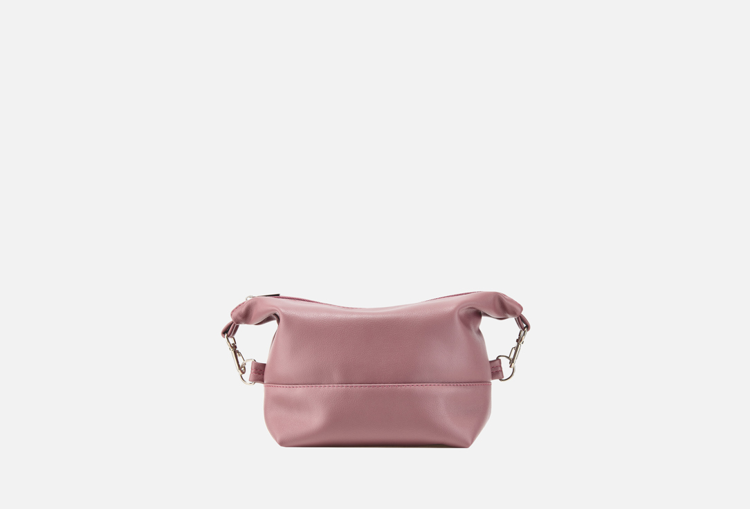 Путешественница 1556₽